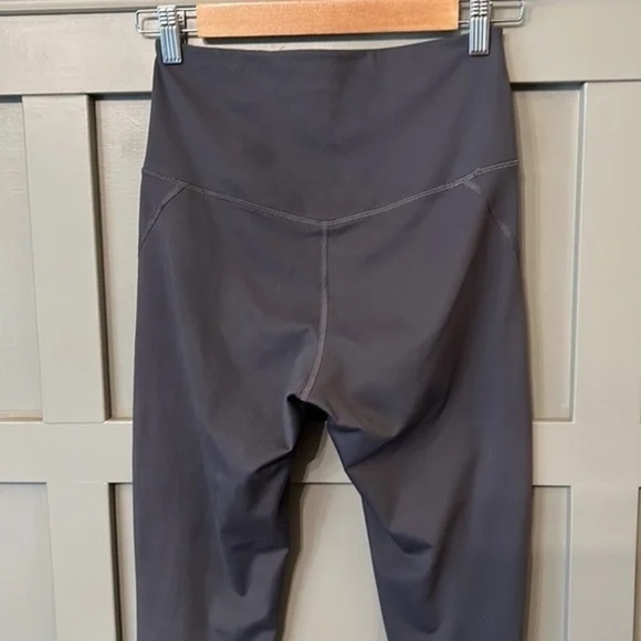 Girlfriend Collective Compressive High Rise Leggings Charcoal Gray Size Small - Picture 7 of 8